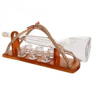 Minibar din lemn cu sticla pusca si 6 paharute