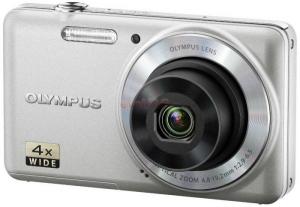 Olympus - Aparat Foto Digital Smart VG-150 (Argintiu), 12MP, Zoom Optic 4x + Card 2GB + Husa
