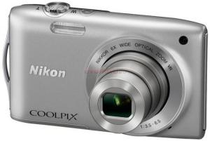 NIKON - Promotie Aparat Foto Digital COOLPIX S3300 (Argintiu) + CADOURI
