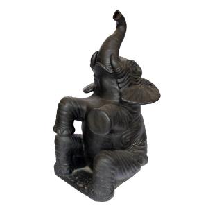 Statueta elefant sezand