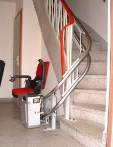 Stairlift pentru persoane cu dizabilitati