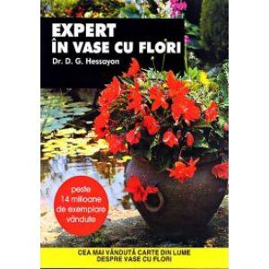 Expert in vase cu flori