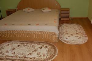 Set Cuvertura de pat cu pernute din bumbac CP-225x230