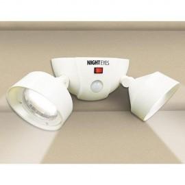 Set 2 becuri pivotante LEd cu baterii si senzor Night Eyes