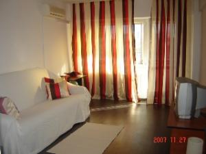 Apartament 3 camere in zona Bucur Obor