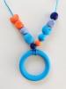 Colier de babywearing, alaptare si dentitie din silicon - Orange & Blue Circle