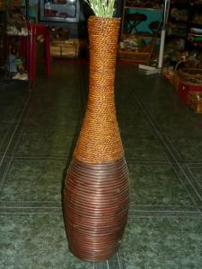 Vaza decorativa din ratan si rachita