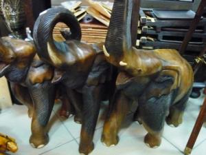 Statuete elefant din lemn