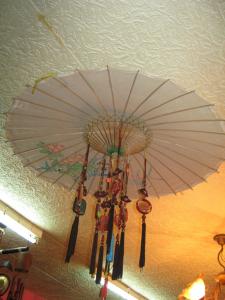 Umbrela de soare din bambus si matase, pictata