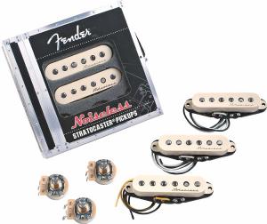 Set doze Fender Vintage Noiseless Strat 3 White