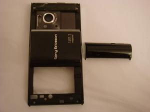 Sony Ericsson Satio U1 Kit With Chassis And Top Cover Swap (Satio Mijloc + Top Cover)