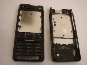 Carcasa Originala Sony Ericsson C902 14 Zile Fata+mijloc