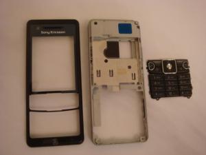 Sony Ericsson C510i Kit With Front Cover, Chassis, Complete Keypad And 3 Logo Original Swap