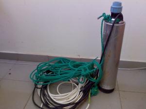 Hidrofor electronic cu pompa submersibila (65 litri/min)