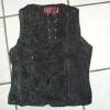 Vesta neagra de piele intoarsa