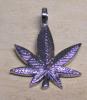 Medalion frunza de cannabis (cjl)