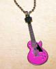 Medalion cu lant chitara roz inchis