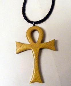 Medalion de lemn cu snur de piele Cruce Egipteana
