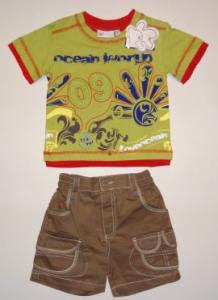 Costum - pantaloni scurti maro si tricou vernil - Ocean World - Haine copii
