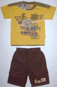 Costum - pantaloni scurti maro si tricou galben - Haine copii