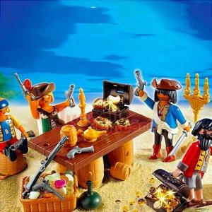 Grup de Pirati cu Pistoale