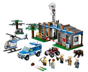 Play Themes LEGO City - Post de politie forestier Lego LE4440 B3902105
