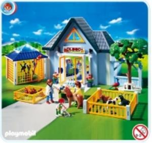 Adapost pentru animale Animal clinic Playmobil PM4344