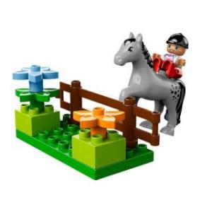 Grajd Pentru Cai (10500) LEGO DUPLO Ferma - LEGO