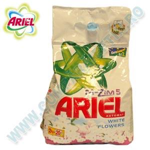Detergent automat Ariel White Flowers 2 kg