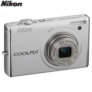 Camera foto Nikon Coolpix S640  12.2 MP  White