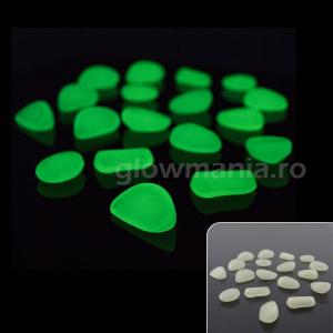 Pietricele fosforescente glow albe care lumineaza verde