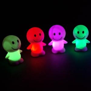 Lampa de veghe smiley face cu LED multicolor