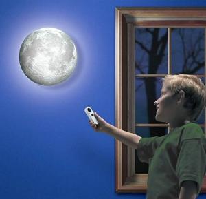 Luna cu telecomanda Moon in my room