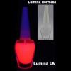 Oja invizibila fluorescenta rosie la lumina UV