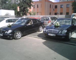 Mercedes limuzine pentru nunti