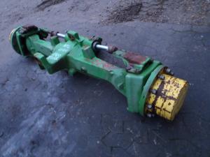 FRONT AXLE JOHN DEERE 6900