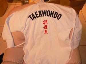 KIMONO TAE KWON DO 10 EURO!