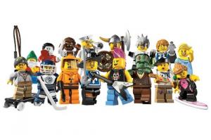 Setul complet de Minifigurine LEGO seria 4
