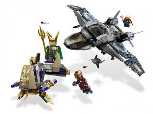 Quinjet Aerial Battle LEGO