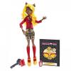 Clawdia wolf- monster high frights camera action