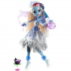 Papusa Abbey Bominable din Monster High Ghouls Rule
