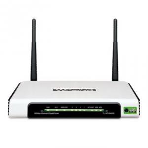 Router Wireless TP-LINK N300 4 Porturi, 2 Antene Detasabile TL-WR1042ND
