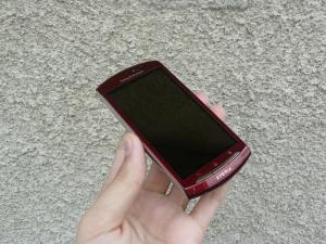 Sony Ericsson MT15i XPERIA Neo Red+ card microSD 8GB + IGO ( Harta Europei )