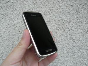 Nokia C6-01.3 Silver Grey + card microSD 8GB + Garmin ( Harta Europei )