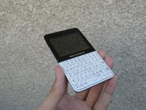 Motorola EX223 Ultra White