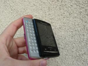 Sony Ericsson XPERIA X10 mini Pro Black Pink + card microSD 8GB + IGO ( Harta Europei )