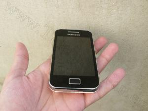 Samsung Galaxy Ace S5830i Ceramic White + card microSD 8GB + Garmin ( Harta Europei )