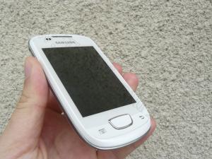 Samsung Galaxy Mini S5570 Chic White + card microSD 8GB + IGO ( Harta Europei )