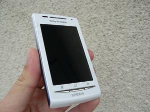 Sony Ericsson E15i XPERIA X8 Dark Blue + card microSD 8GB + IGO ( Harta Europei )