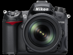 Aparat Foto SRL Nikon D7000 kit 18-105mm VR